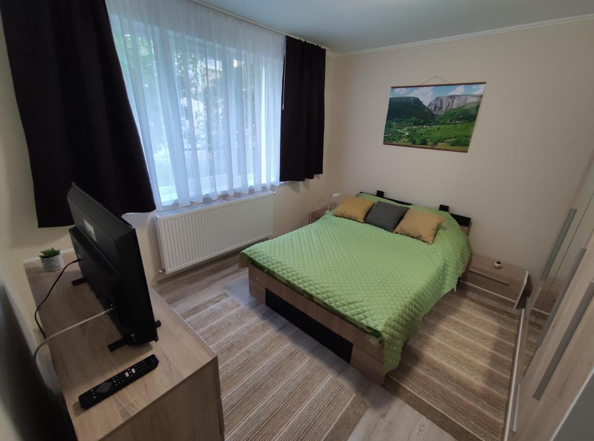 Zoldrebi Apartment Turda Exteriör bild